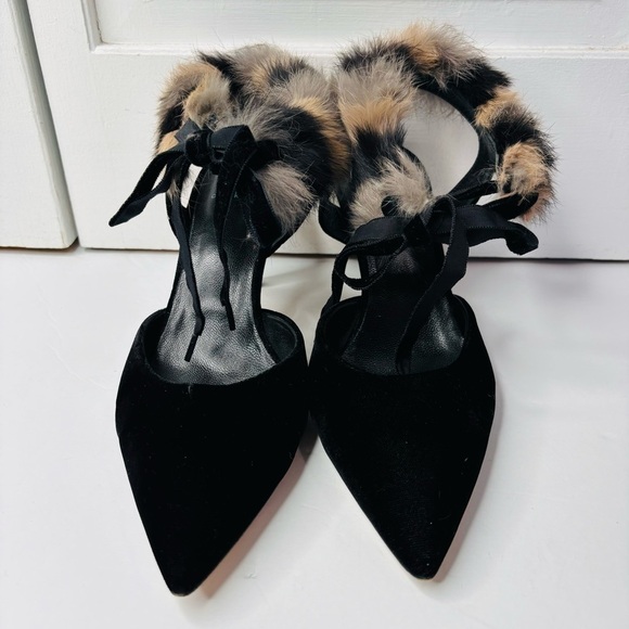 DEE KELLER Velvet Pointed Toe Fur Trim Stiletto Heels Size 7.5 - Picture 2 of 8